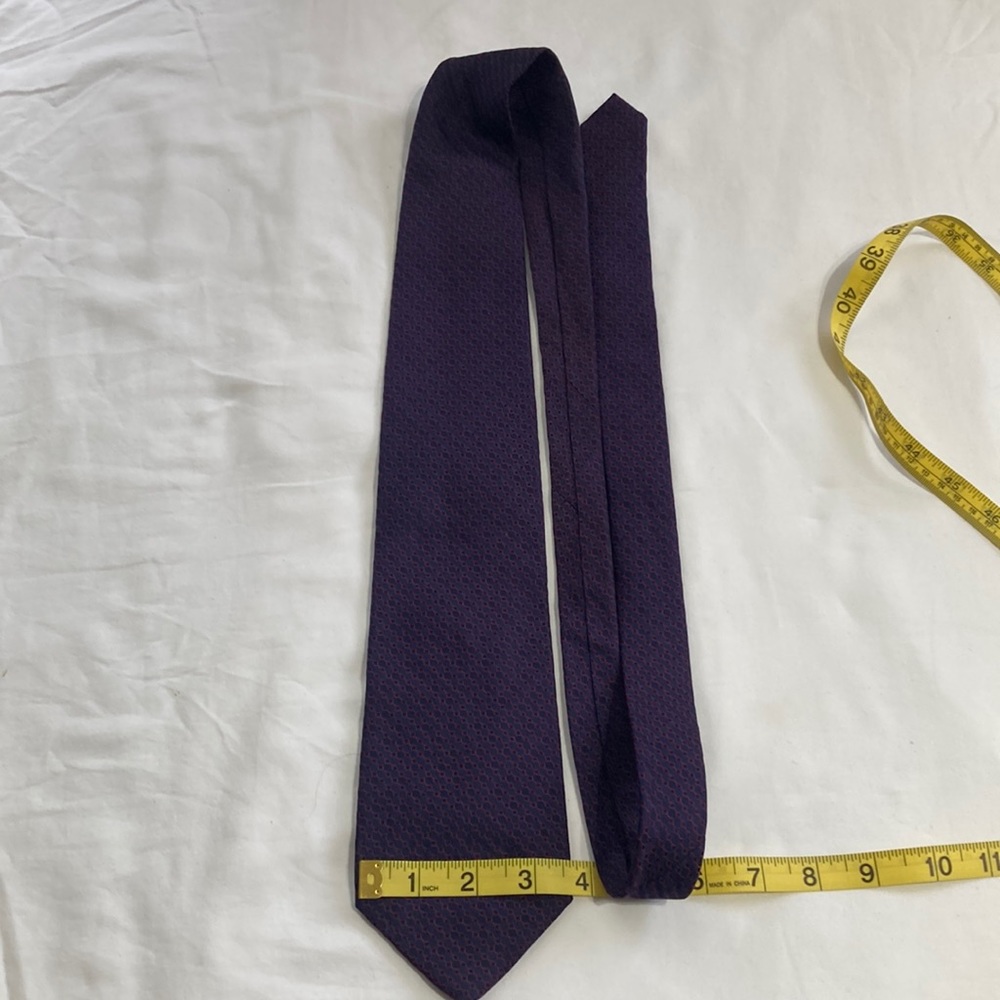 Men’s Equestrian Firenze 100 % silk tie, 3 1/2 inches wide, made in Italy.